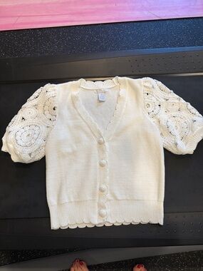Design History Cream Crochet Puff Sleeve Button Cardigan